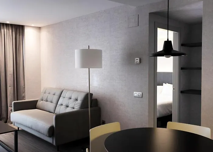 Hg City Suites